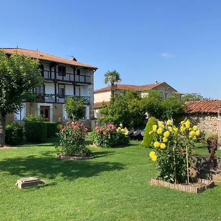 La Maison D'amalaurille Pensjonat Saint-Gaudens (Haute-Garonne)